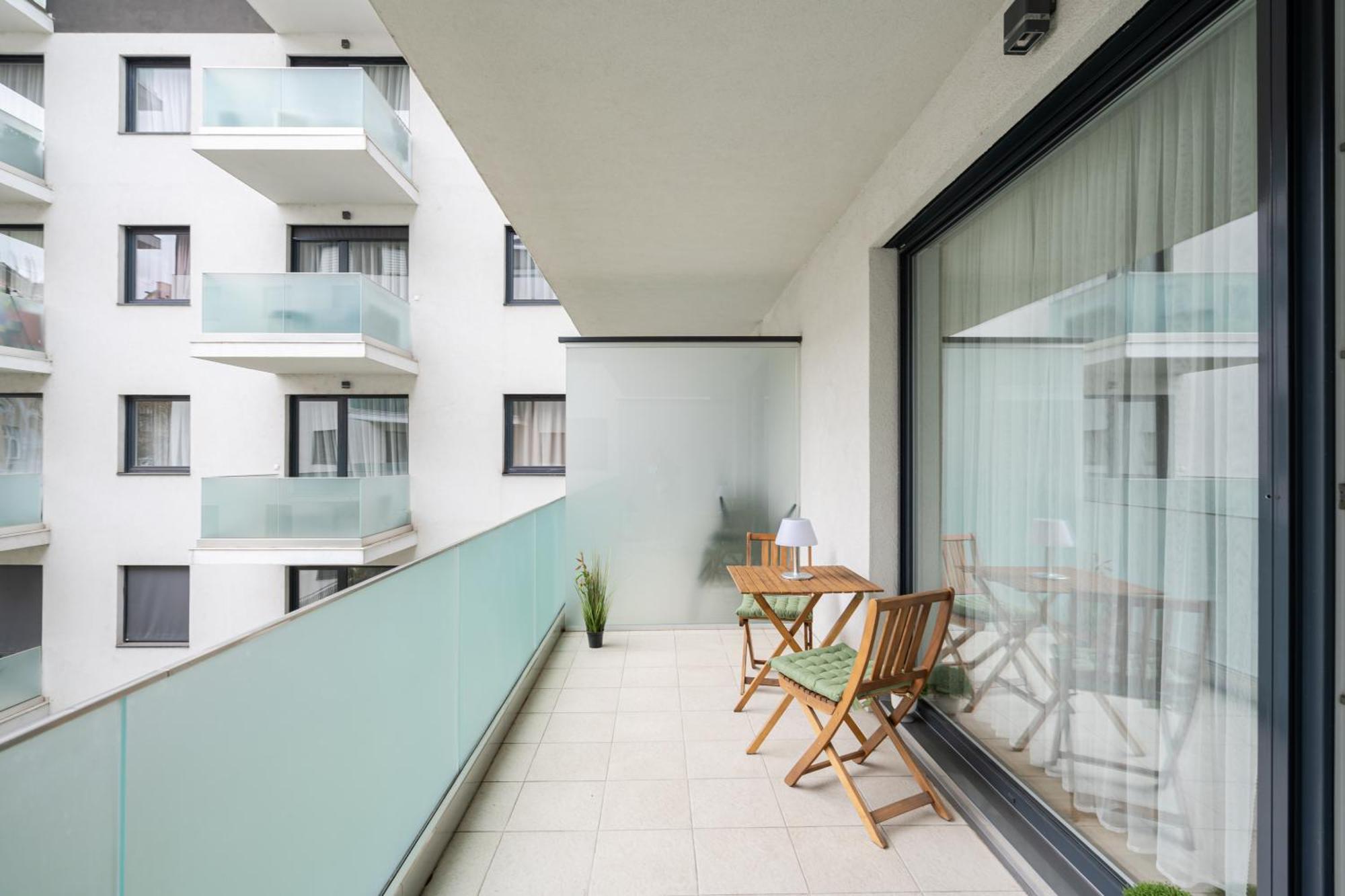 Blooming Budapest Apartment With Free Underground Parking Exteriér fotografie